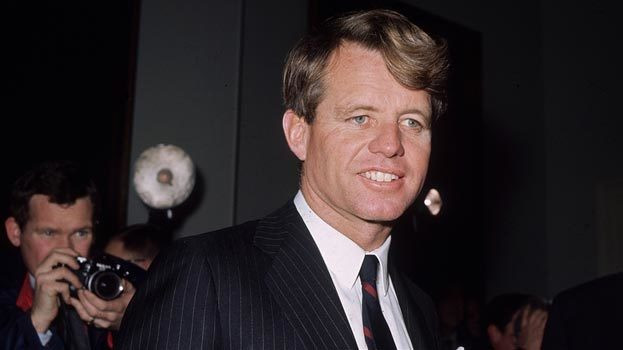 5 năm sau cái chết của Tổng thống Mỹ thứ 35, thảm kịch ám sát sát tái diễn với gia tộc Kennedy. Em trai Tổng thống Kennedy là Robert Francis "Bobby" Kennedy có số phận tương tự với anh trai.