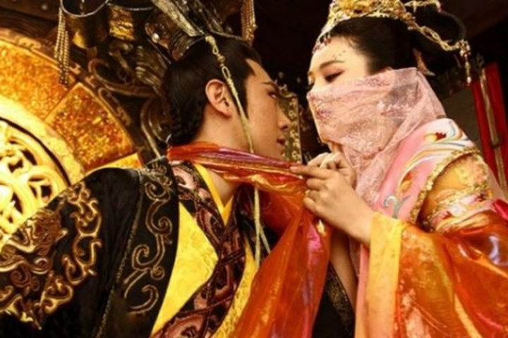 Bốn năm sau khi bị phế truất, Lưu Hạ qua đời ở tuổi 33. Theo đó, cuộc đời ông hoàng tại vị trong 27 ngày chỉ để lại tiếng xấu trong lịch sử Trung Quốc. Ảnh minh họa.