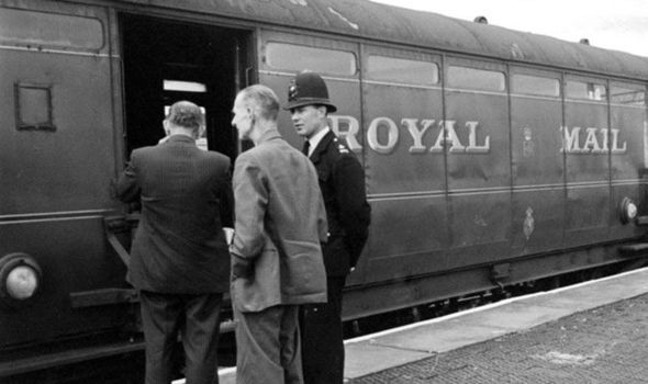 Các nhà điều tra tìm được một số bằng chứng cũng như toàn bộ dấu vân tay của 15 tên cướp. Nhờ vậy, sau 6 ngày diễn ra vụ cướp, cảnh sát bắt được tên cướp đầu tiên là Roger Cordrey. Sau đó, 14 tên tội phạm còn lại lần lượt bị cảnh sát bắt.