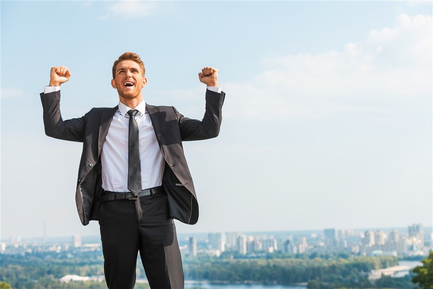 6. Tự tin thái quá: Người thông minh thường được đánh giá cao trong một lĩnh vực cụ thể. Tuy nhiên, họ không tự cho mình "trên cơ" người khác. Họ luôn đón nhận lời khen của người khác một cách khiêm tôn và luôn tìm cách để làm mới, hoàn thiện bản thân. Ảnh: Réseau Évolution.