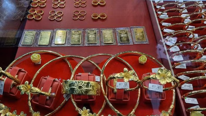 Gia vang hom nay 10/3: Ngoi len 1 trieu dong /luong sau mot ngay