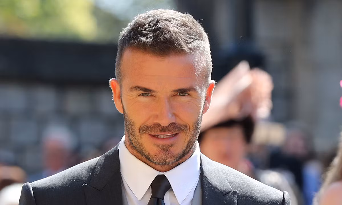 Không chỉ gây được tiếng vang trong lĩnh vực bóng đá, David Beckham khiến công chúng ngưỡng mộ với nhiều hoạt động từ thiện. Anh trở thành Đại sứ Thiện chí của UNICEF từ năm 2005 đến nay.