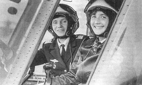 Sau khi hoàn thành chuyến bay, Galina (trái ảnh) và Ludmila (phải ảnh) nhận được sự tán thưởng lớn của cấp trên cũng như đồng nghiệp. Để cùng nhau lập lên kỷ lục thế giới ấn tượng trên, Galina và Ludmila tự nỗ lực học tập và thực hành chăm chỉ để không thua kém các đồng nghiệp nam. Nhờ vậy, họ có cơ hội lái máy bay.