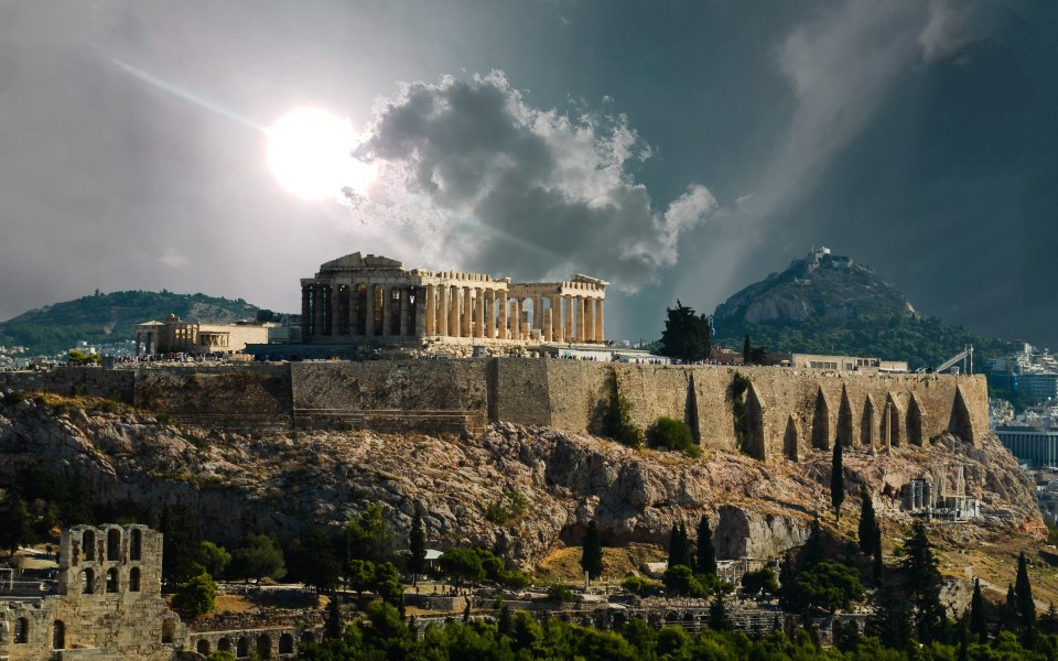 Hy Lạp hấp dẫn du khách bởi nhiều địa điểm văn hóa - lịch sử cũng như những sự thú vị về quốc gia này không phải nơi đâu cũng có.