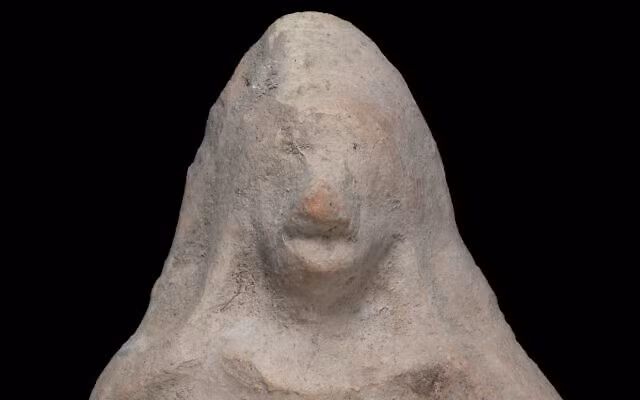 Do y học chưa phát triển nên người dân giai đoạn đó không có nhiều phương pháp chăm sóc sức khỏe cho phụ nữ mang thai cũng như sinh con.