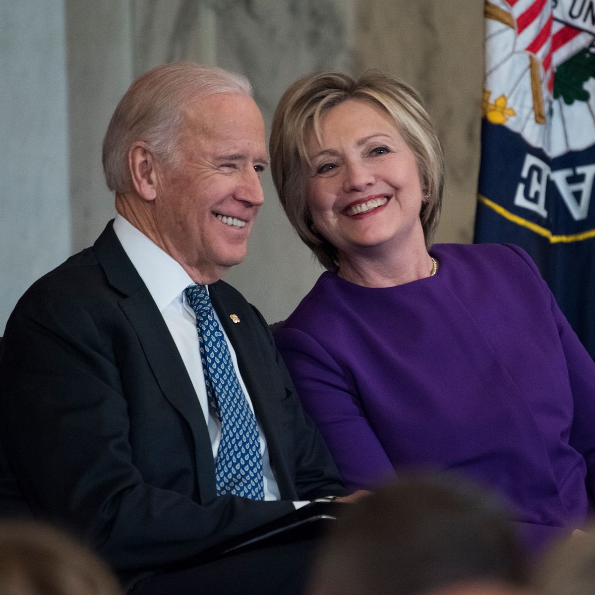 Sau khi rời Nhà Trắng, bà Clinton trở thành Ngoại trưởng Mỹ dưới thời Tổng thống Barack Obama. Tiếp đến, bà tham gia cuộc tranh cử Tổng thống Mỹ năm 2016. Những cuộc thăm dò dư luận cho thấy, bà có số cử tri ủng hộ cao hơn ứng viên đối thủ của đảng Cộng hòa là ông Donald Trump.