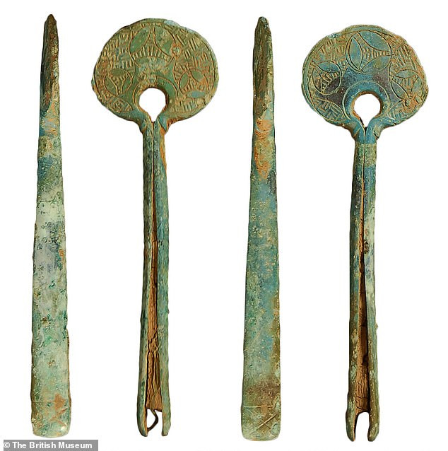 Cổ vật thời đồ Sắt bị hoen rỉ do tác động của năm tháng và điều kiện môi trường.