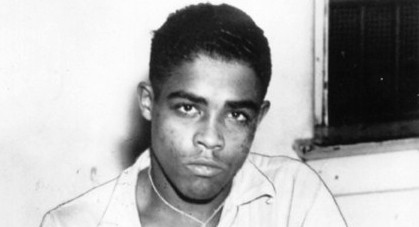 Tiểu bang Kentucky được biết đến là nơi diễn ra vụ xử tử công khai cuối cùng ở Mỹ. Vào ngày 14/8/1936, khoảng 20.000 người có mặt tại thành phố Owensboro để chứng kiến sự việc trên.