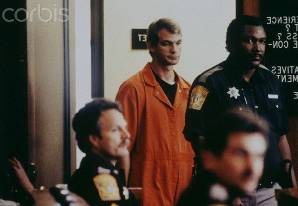 Một số người cho rằng, đây là cái kết thích đáng dành cho tên tội phạm sát hại gần 20 người.