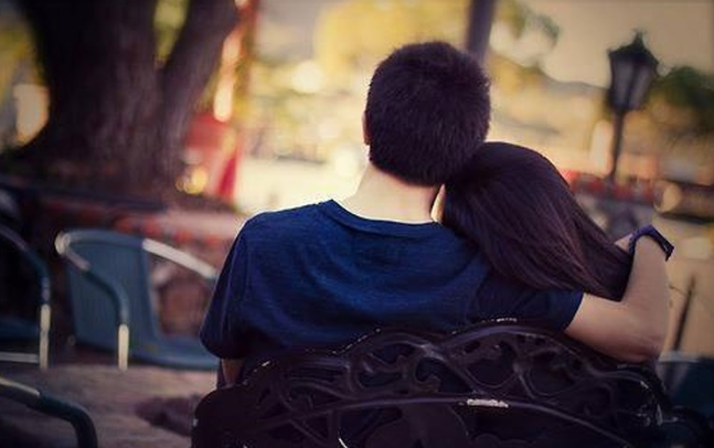 Quá trình điều tra, cơ quan Công an được biết, nạn nhân có quan hệ tình cảm với anh L.V.L. (SN 1988, quê ở huyện Bá Thước, Thanh Hóa; hiện làm nghề thợ xây dựng tự do ở khu vực xã An Khánh, Hoài Đức). Trong gần 7 năm yêu nhau, đôi nam nữ này chỉ gặp nhau đúng 1 lần cách đây vài tháng. (Ảnh minh họa) 