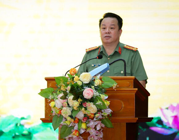 Đại tá Hùng từng là cán bộ, rồi Trưởng phòng Cảnh sát trật tự, Công an TP Hải Phòng. 