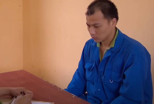 Biết chị L đã chết, Tuất lấy đi toàn bộ tài sản của nạn nhân rồi bỏ trốn. Số trang sức, được Tuất bán ở một cửa hàng vàng bạc trên địa bàn tỉnh Hưng Yên. Để tránh sự truy lùng từ Công an, Tuất tìm về Gia Lâm (Hà Nội) "ẩn thân". Lòng tham và tâm địa độc ác đã khiến Tuất nhanh chóng quyết định sát hại một người phụ nữ tật nguyền. Rồi đây, Tuất sẽ phải trả cái giá thích đáng cho hành vi đầy thú tính ấy trước pháp luật.