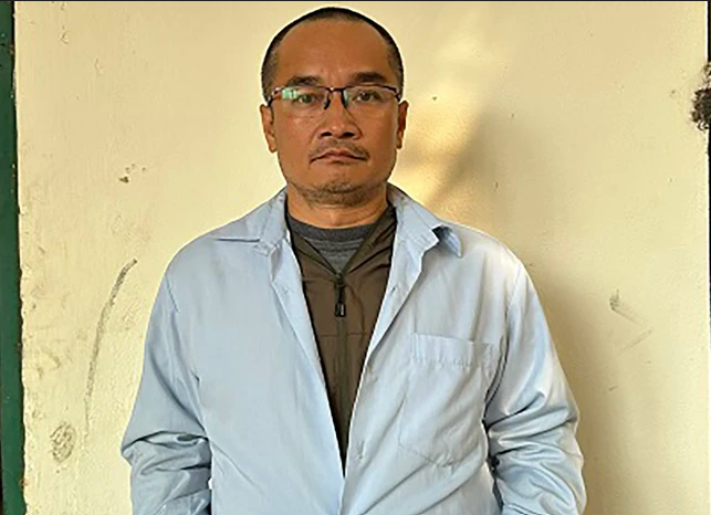 Chồng vay tiền chưa trả, vợ bị ghép ảnh lên trang “tình một đêm” Chong vay tien chua tra, vo bi ghep anh len trang “tinh mot dem”