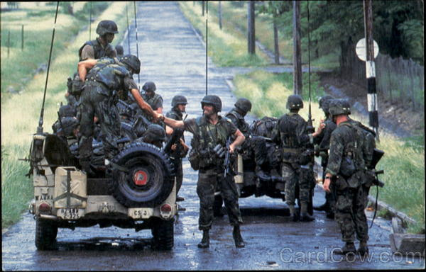 Cuộc chiến này gây ra rất nhiều tranh cãi trong chính nội bộ nước Mỹ, một quốc gia vốn cũng giành độc lập và vươn lên từ một nước thuộc địa, nay lại đi xâm chiếm một quốc gia khác có chủ quyền, toàn vẹn lãnh thổ và vừa tự giành độc lập khỏi người Anh trước đó có vài trăm năm. Nguồn ảnh: Cow.