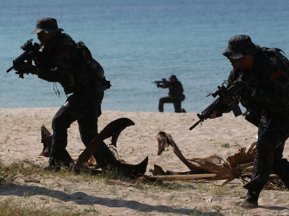 Vị trí tiếp theo là Thái Lan - một quốc gia láng giềng của Việt Nam với ngân sách quốc phòng 5,4 tỷ USD, quân số 627.000 người cùng với 76 máy bay chiến đấu, 737 xe tăng và pháo tự hành các loại và 81 tàu chiến hải quân. Đặc biệt, Thái Lan là quốc gia duy nhất ở Đông Nam Á sở hữu tàu sân bay. Nguồn ảnh: BI.