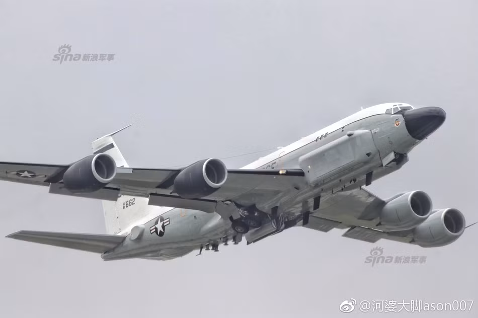 Chiếc máy bay do thám RC-135S mang số hiệu 662 được giới chuyên gia đánh giá là để kiểm soát và do thám Nga cũng như Trung Quốc chứ không phải để nhắm vào các khu vực quân sự quan trọng của Bình Nhưỡng như trước đây. Nguồn ảnh: Ason007.