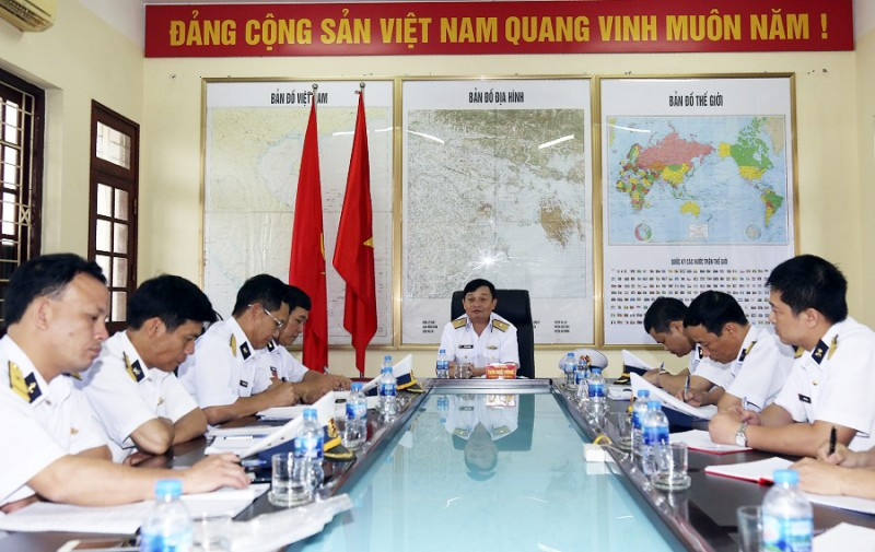 Quang cảnh buổi làm việc tại Nhà máy