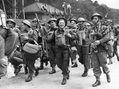 Lính Anh mỗi ngày có "khẩu phần" 3 tấm giấy để sử dụng khi họ đi vệ sinh. Nguồn ảnh: WW2.