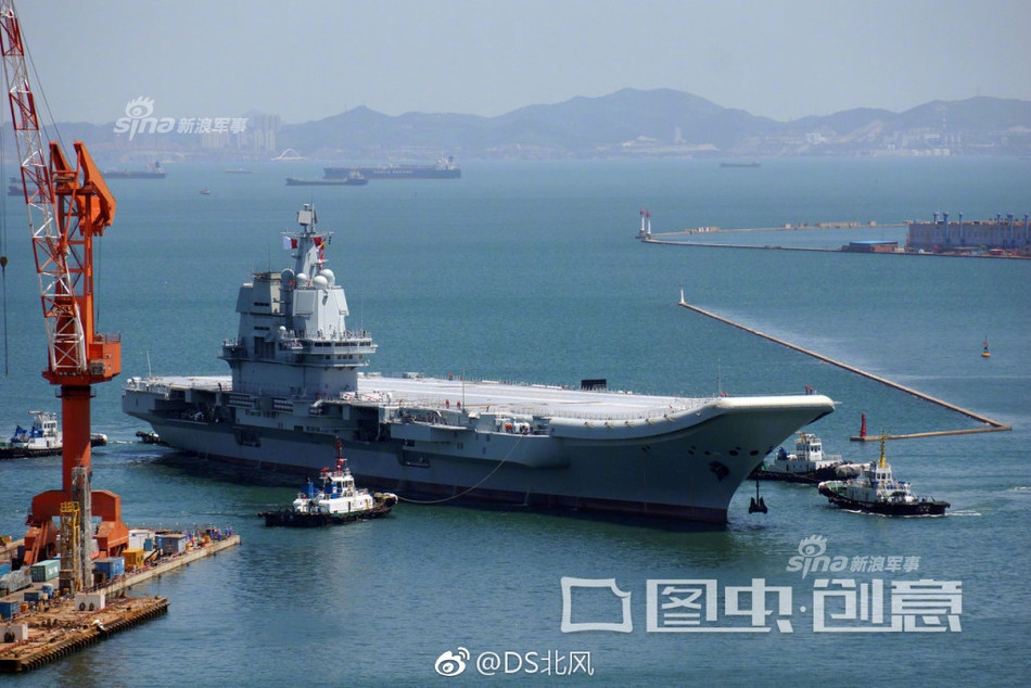 Truyền thông Trung Quốc cũng nhấn mạnh, quá trình thử nghiệm tàu sân bay Type 001 sẽ được "tiêu chuẩn hóa" theo các tham số kỹ thuật của tàu sân bay Liêu Ninh - nghĩa là những tiêu chuẩn kỹ thuật của tàu sân bay do Liên Xô đóng từ thế kỷ trước sẽ được mang ra làm thước đo cho Type 001. Nguồn ảnh: Sina.