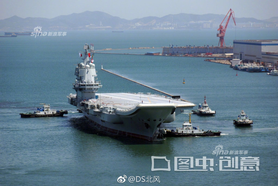 Thêm vào đó, một nhóm chuyên gia kỹ thuật được cho là những người đã góp phần vào việc hoàn thiện và thử nghiệm thành công tàu sân bay Liêu Ninh của Trung Quốc trước đây cũng được cho là đã xuất hiện ở Đại Liên từ đầu năm và có thể đang đóng góp rất lớn vào công việc hoàn thiện khâu cuối trước khi chiếc Type 001 được đặt tên. Nguồn ảnh: Sina.