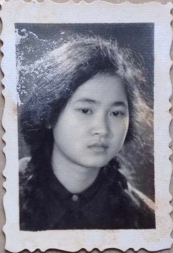 Nhan sắc của nghệ sĩ Lan Hương cách đây 40 năm về trước