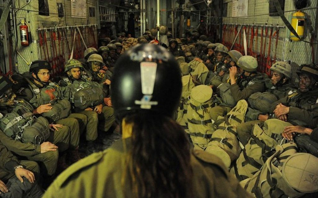 Cuộc tập trận thường niên trên mang tên Swift Response 18 và sẽ diễn ra trong thời gian từ ngày 9/6 tới 15/6 với sự tham gia của 2300 lính cùng hàng trăm thiết bị quân sự các loại chủ yếu là của Quân đội Mỹ. Nguồn ảnh: Jerusalem.