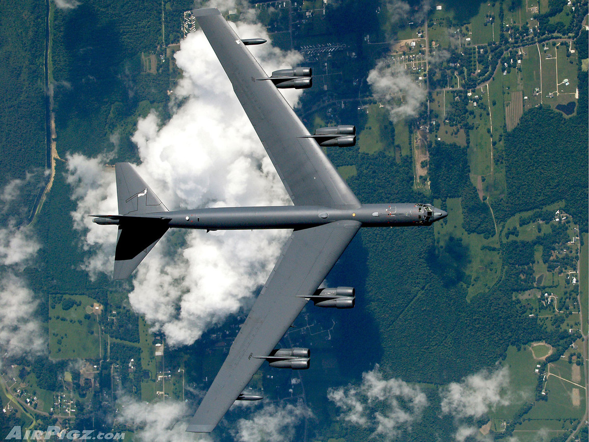 Trong năm 2017, Không quân Mỹ cũng đã duyệt chi một khoản nâng cấp trị giá 163 triệu USD cho các máy bay B-52H của nước này để nó có khả năng tương thích với tối đa 66% các loại bom và tên lửa trong lực lượng Không quân Mỹ. Nguồn ảnh: Airpigz.