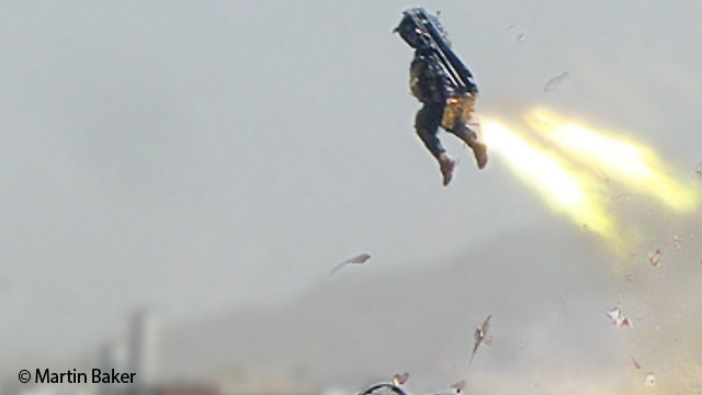 Tuy vậy, với mọi phi công trên thế giới, kẻ thù không phải là thứ đang sợ nhất với họ mà thứ khiên họ lo sợ nhất lại chính là chiếc ghế dưới mông mình - thứ mà khi họ triển khai để thoát ly khỏi máy bay có thể cứu sống mạng của người phi công đó hoặc cũng có thể khiến anh ta tử vong trong sự đau đớn đến tột cùng. Nguồn ảnh: MartinBaker.