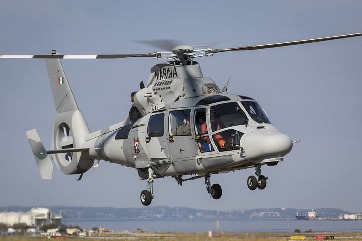 AS565 MBe Panther là biến thể quân sự săn ngầm của loại trực thăng nổi tiếng Eurocopter AS365 Dauphin. Ảnh: Airbus.