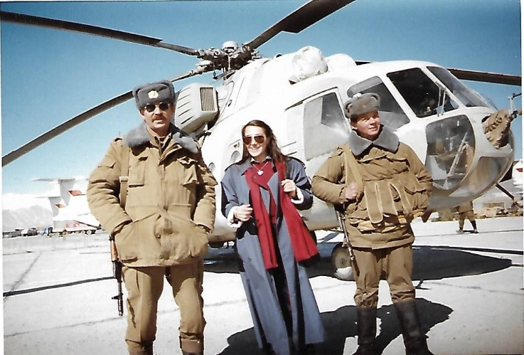 Việc chưa công khai danh tính của người phi công này khiến mọi gia đình có con em là phi công Liên Xô bị mất tích trong cuộc chiến tranh Afghanistan trước đây đều dấy lên một tia hy vọng rằng người thân của mình sẽ "từ cõi chết trở về" sau 31 năm xa cách.