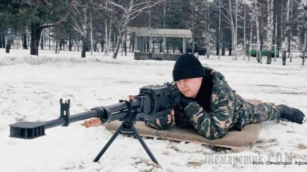 Điểm đặc biệt của khẩu súng này đó là khác với nhiều loại súng máy sử dụng nạp đạn bằng dây đạn khác, Kord có thể nạp đạn từ bên phải hoặc từ bên trái phụ thuộc vào ý muốn của xạ thủ và chỉ cần tinh chỉnh một vài khấc khóa trong hộp khóa nòng một cách dễ dàng. Nguồn ảnh: Foto.