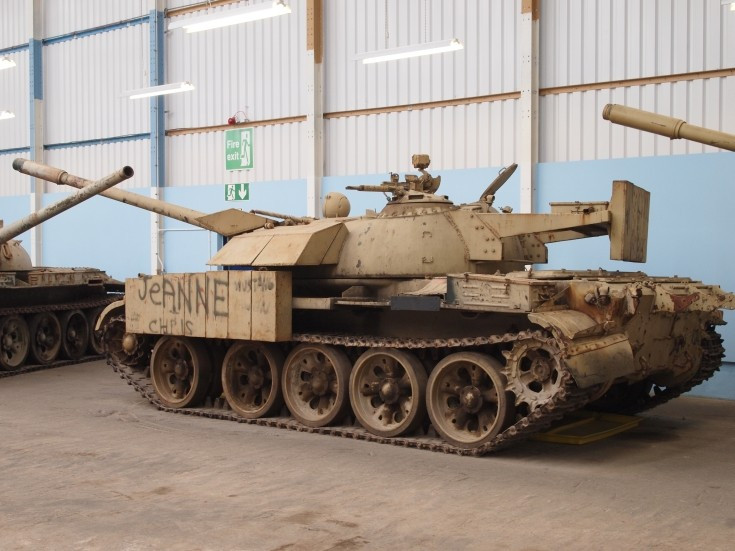 Cận cảnh hệ thống giáp hộp trên chiếc xe tăng chủ lực chiến trường T-55 Enigma của Iraq. Nguồn ảnh: Tanksenyc.