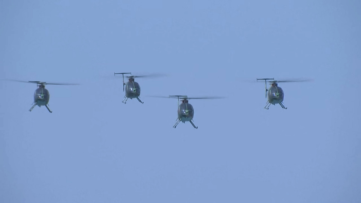 Theo các tài liệu được công bố, MD 500 được biết tới là dòng trực thăng đa dụng dân sự có thể chở khách, huấn luyện phi công. Tuy nhiên, dưới bàn tay "nhào nặn" của giới quân sự Triều Tiên, loại máy bay này trở thành trực thăng tấn công thực thụ. Nguồn ảnh: Heli.