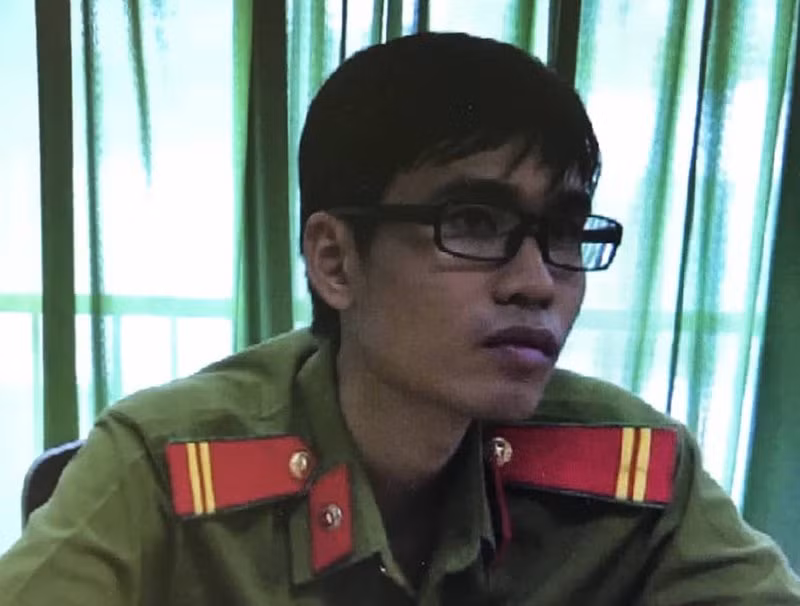 Đối tượng Nguyễn Hồng Thái mặc quân phục, giả là cán bộ CAND