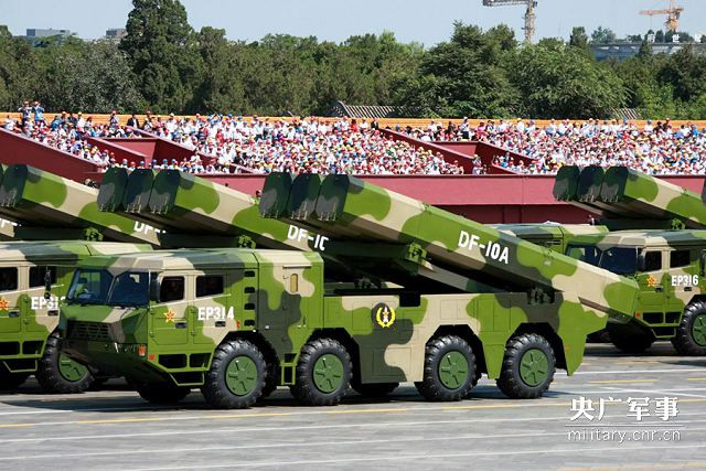 Theo nhiều nguồn tin, Dongfeng 10A sẽ có tầm bắn ít nhất 1500 km. Thậm chí, nhiều thông tin của truyền thông Trung Quốc còn khẳng định loại tên lửa này có tầm bắn lên tới 2000 km hoặc thậm chí là 4000 km. Nguồn ảnh: Militarycn.