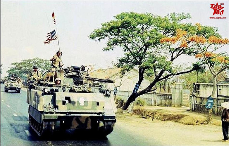 Để có được tốc độ bắn "kinh hồn bạt vía này", M163 VADS sử dụng hệ thống nạp đạn bằng điện với mô-tơ quay, điều này cho phép xạ thủ có thể bắn với tốc độ cực cao và hoàn toàn không hề giật vì súng lên đạn bằng điện chứ không lên đạn bằng trích khí. Nguồn ảnh: Sina.