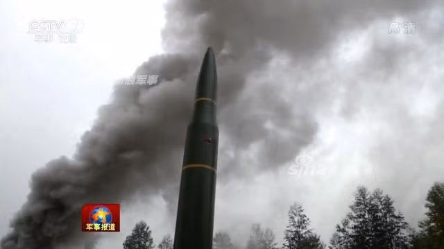 Theo chương trình Đề án 2019 của Bộ quốc phòng Trung Quốc, các tên lửa đạn đạo Đông Phong 16 được Trung Quốc triển khai tại Trung đoàn tên lửa số 2 đặt tại tỉnh Quảng Đông, tầm bắn của các tên lửa DF-16 đặt tại đây có thể bao trùm tới biển Đài Loan và Biển Đông. Nguồn ảnh: Sina.