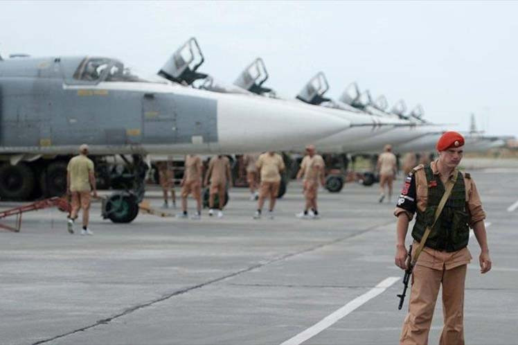 Tại Kyrgyzstan, Nga có một khu thử ngư lôi và một tổ hợp thông tin liên lạc hải quân. Moldova cũng có căn cứ quân sự của Nga với quân số ước tính 1500 lính, ở Tajikistan khoảng 7500 lính. Nguồn ảnh: Russiamil.