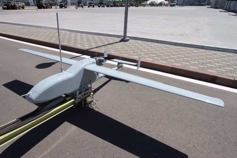 UAV Granat 4, phiên bản thấp của loại UAV Rubezh-20 có trọng lượng cất cánh tối đa tới 30kg được sản xuất bởi Aerocon (Zhukovsky), một công ty con của Izhevsk Unmanned Systems. Nguồn ảnh: ExpoRu.