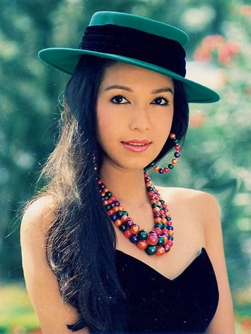 Sở hữu nhan sắc quá xuất sắc và chiều cao 1m73, Diễm My được xem như là "hạt giống" của thế hệ diễn viên, người mẫu ngày đó.