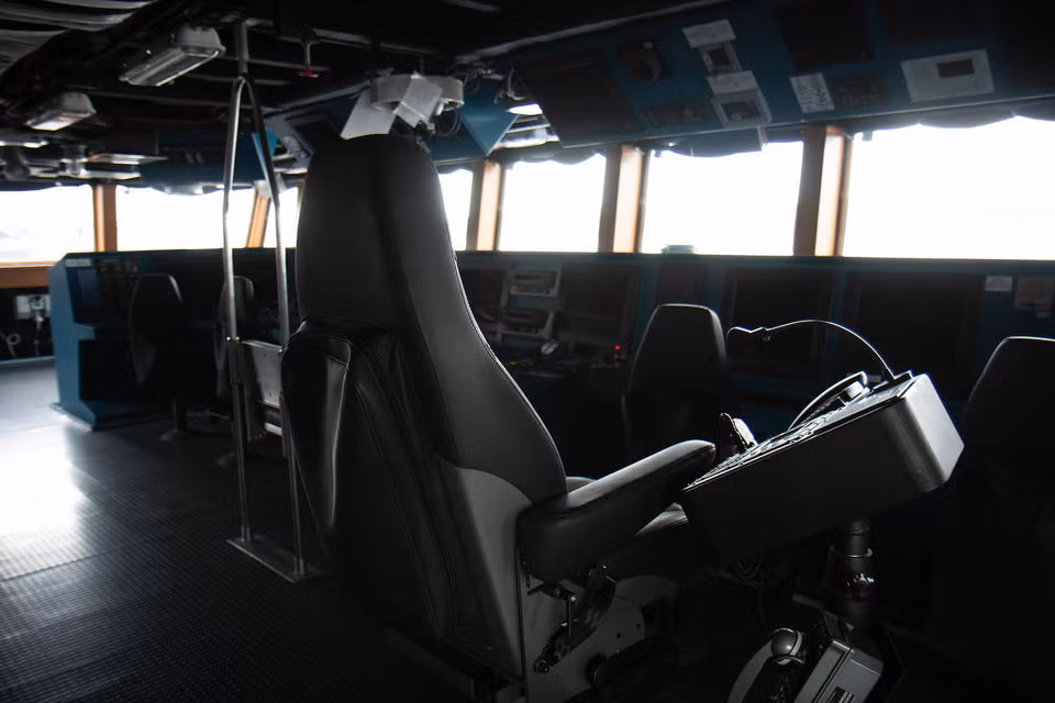 Vị trí ngồi của thuyền trưởng. Nguồn ảnh: BI.