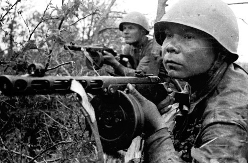 Mặc dù chiến tranh thế giới đã kết thúc được hơn 70 năm, tuy nhiên tới tận ngày nay vẫn chưa có thống kê chính xác số lượng lính người nước ngoài đã từng hy sinh để bảo vệ đất mẹ Liên Xô vĩ đại. Nguồn ảnh: Rbth.