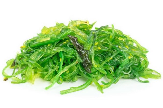 Tảo biển: Người Hàn Quốc có truyền thống không ăn tảo biển trước ngày thi quan trọng. Họ quan niệm rằng tảo biển sẽ cuốn trôi hết kiến thức có trong đầu.Tảo biển: