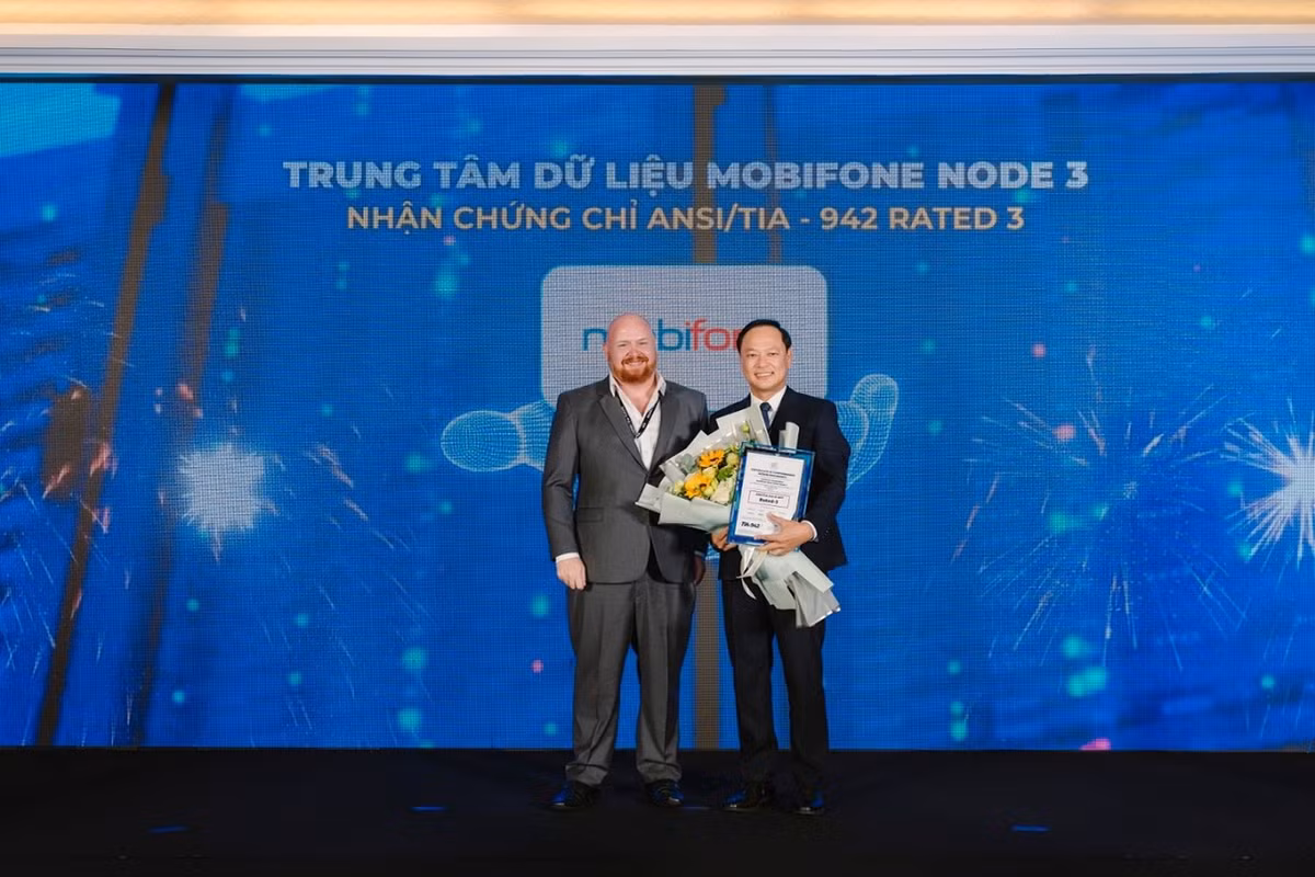 Trung tam du lieu MobiFone Node 3 vinh du nhan chung chi ANSI/TIA-942 Rated 3