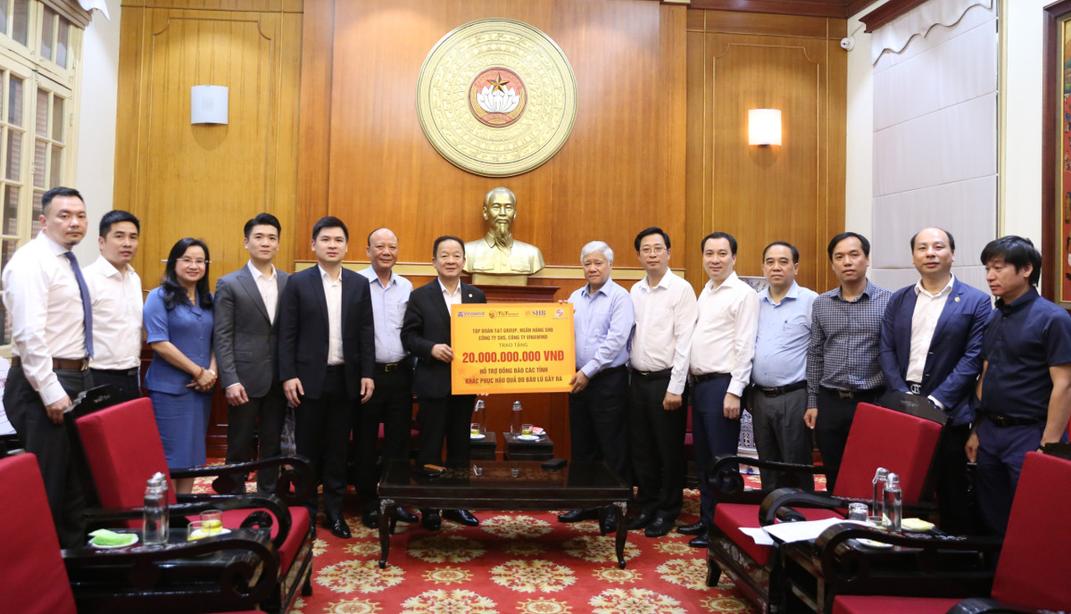 Các doanh nghiệp của bầu Hiển ủng hộ 20 tỷ đồng khắc phục thiệt hại bão lũ Cac doanh nghiep cua bau Hien ung ho 20 ty dong khac phuc thiet hai bao lu