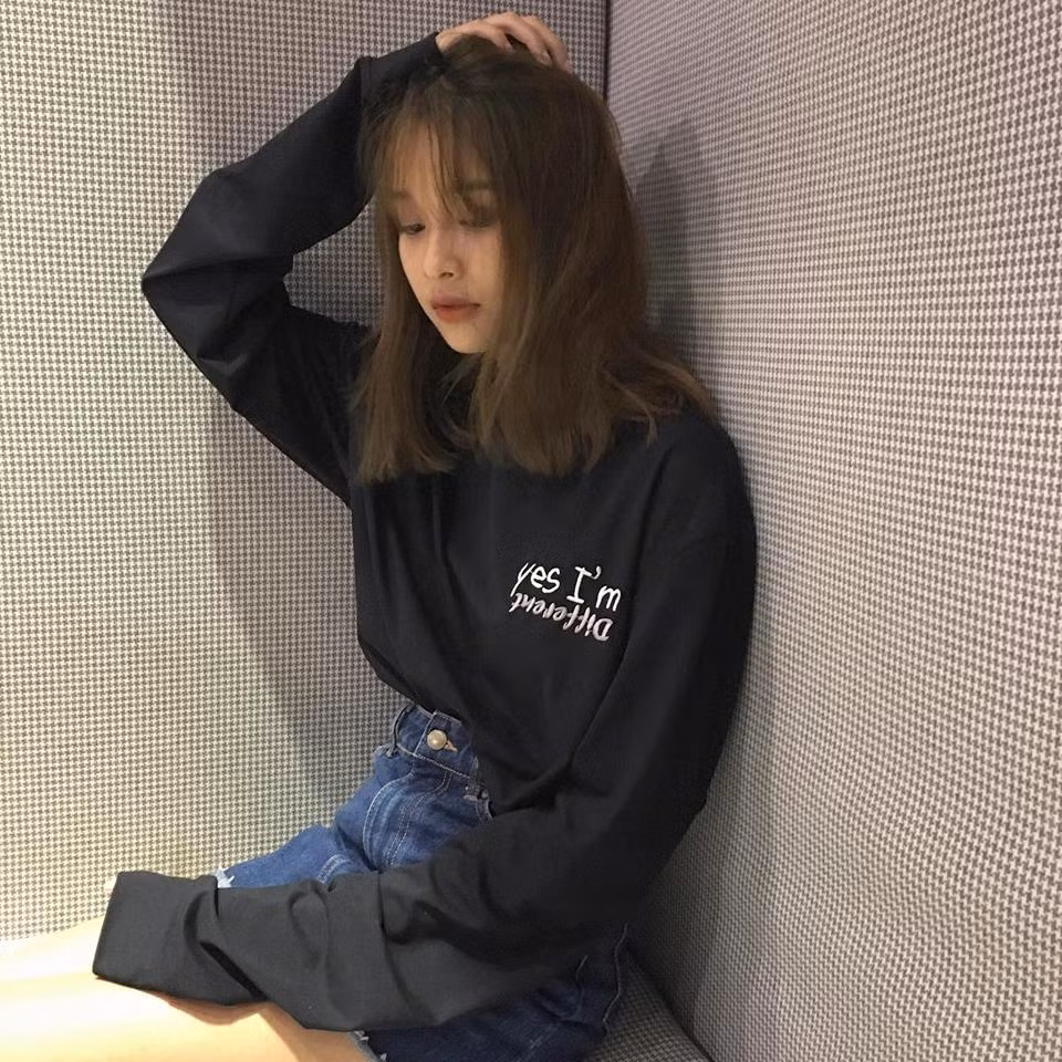 Chia sẻ với Zing.vn, Phương Vy cho hay cô khá bất ngờ khi hình ảnh của mình được đăng tải trên mạng. Nhờ vậy, 10X xinh đẹp nhận được không ít lời khen, hỏi thăm và tin nhắn từ người lạ.