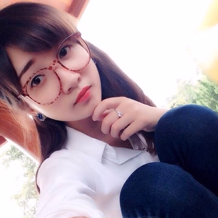 Ngoài yếu tố ngoại hình, Hương Mai còn gây sự chú ý khi chia sẻ quan niệm sống, mục đích tham gia cuộc thi. “Sức mạnh không đến từ thể chất mà đến từ ý chí bất khuất" - cô gái Hải Phòng cho hay.