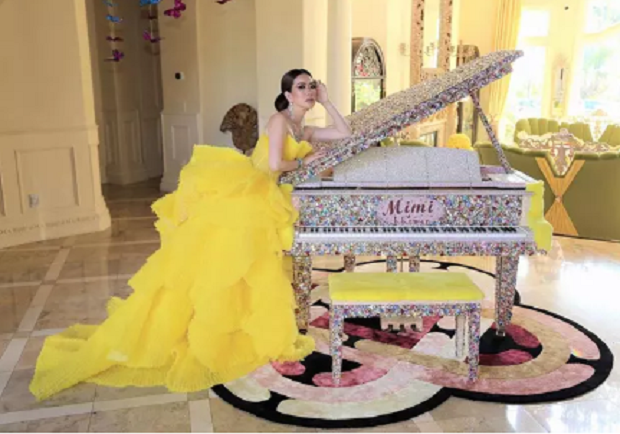 Nu ty phu Viet di sam hang hieu, mang theo 4 ve si chi de xach do-Hinh-5