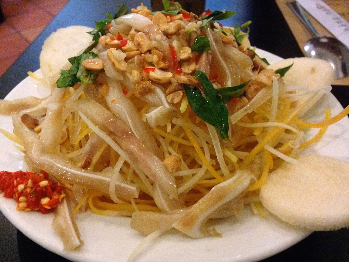 Cach lam nom xoai tai heo ngon ua nuoc mieng