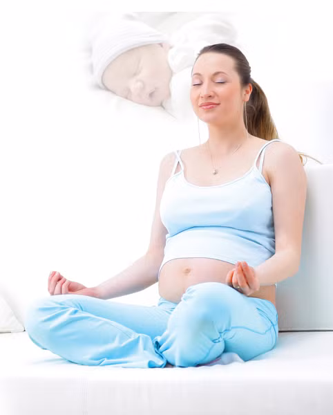 Sinh con là một quá trình tự nhiên, tuy vậy lần đầu sinh nở khiến không ít các bà mẹ rơi vào trạng thái căng thẳng, lo lắng. Đôi khi những vấn đề về mặt tâm lý lại khiến cuộc vượt cạn càng trở nên khó khăn hơn. Để đ ẻ không đau, cần "khắc cốt ghi tâm" 3 điều sau: Nghỉ ngơi - Chịu đựng - Hợp tác. Ảnh: mevacon.com.vn.